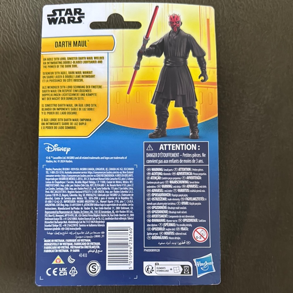 Hasbro Darth Maul Figure with Red Lightsaber - Picture 2 of 2